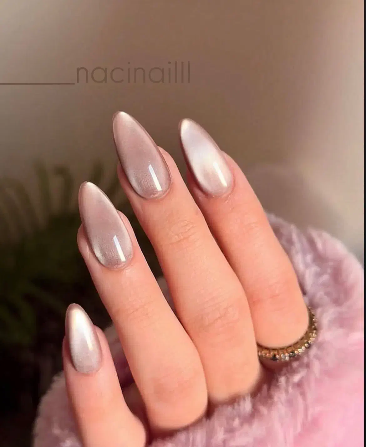 ترمیم ناخن ۳۰۰|خدمات آرایشگری و زیبایی|رشت, آب و برق|دیوار