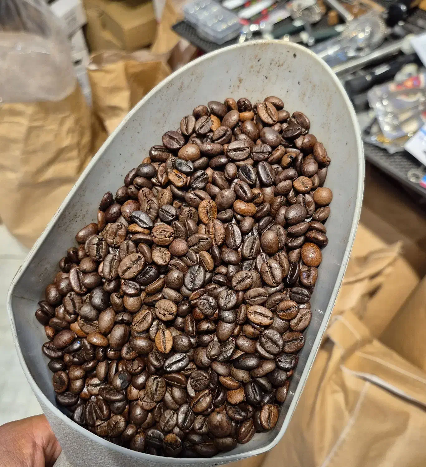 دان قهوه ترکیبی و تک دان آران شاپ|کافیشاپ و رستوران|تهران, صادقیه|دیوار