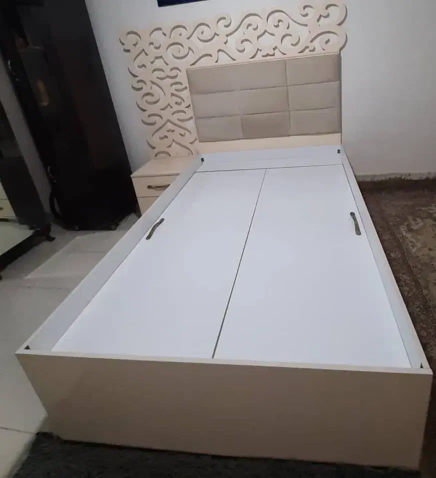 تخت خواب یک و نیم نفره هایگلاس|تخت و سرویس خواب|همدان, |دیوار