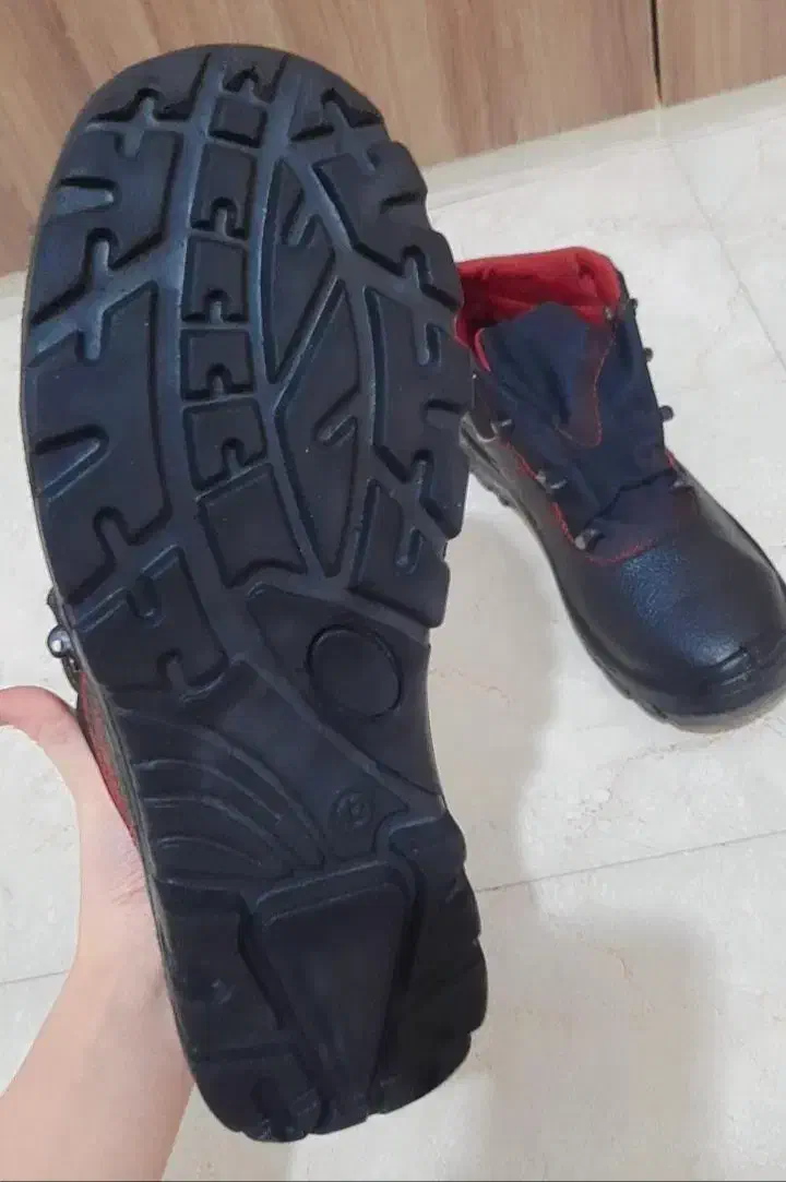 کفش ایمنی سایز ۴۳|کیف، کفش، کمربند|اصفهان, سرچشمه|دیوار