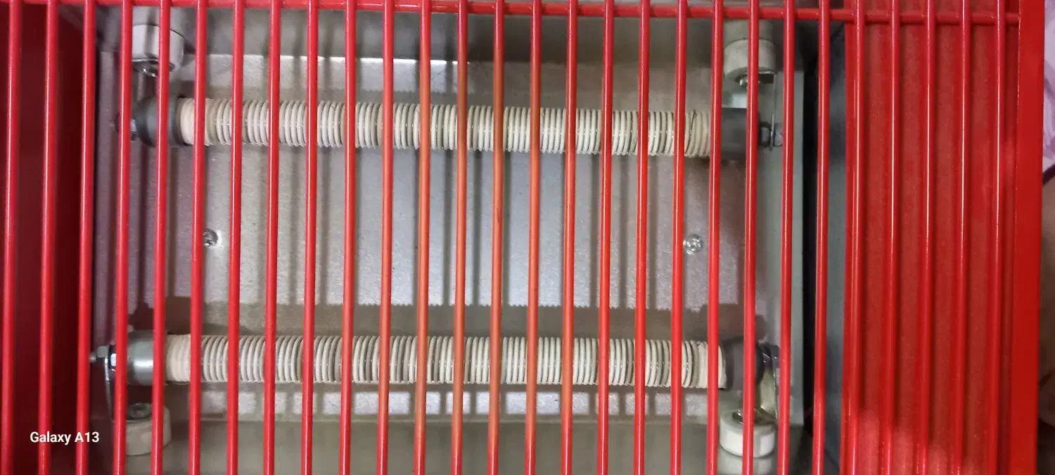 میز کرسی چوبی بهمراه هیتر برقی|بخاری، هیتر، شومینه|رشت, دباغیان|دیوار