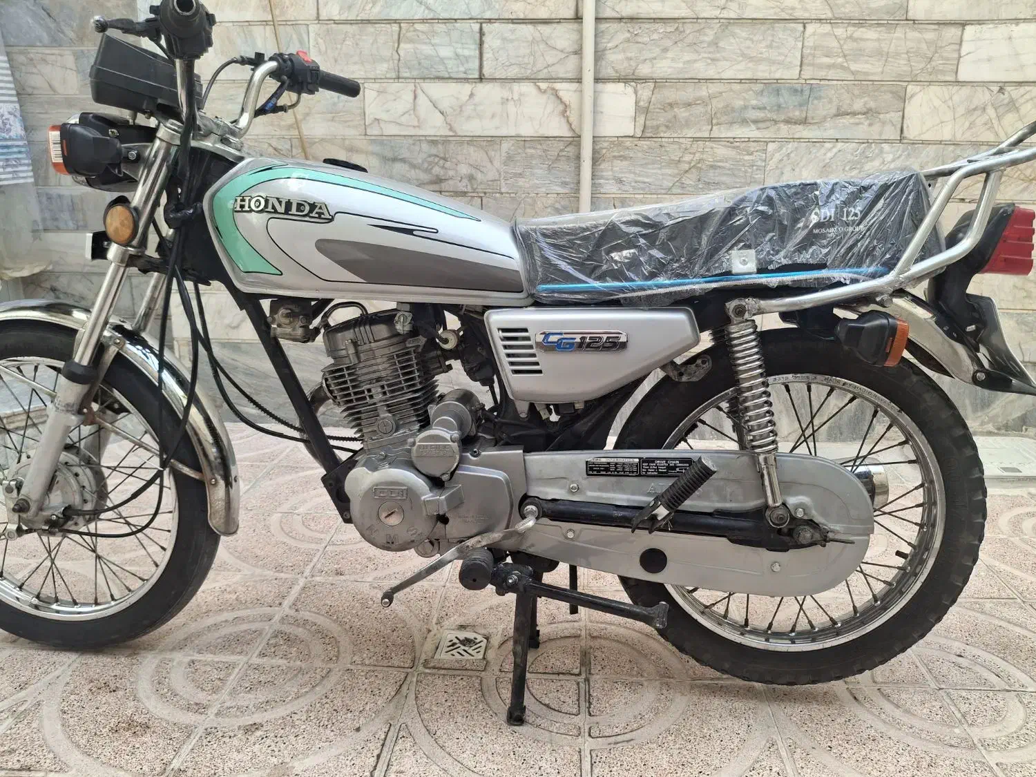 هوندا 125 استارتی|موتورسیکلت|شاهدشهر, |دیوار