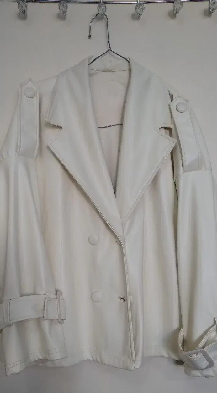 بارونی|لباس|بجنورد, |دیوار