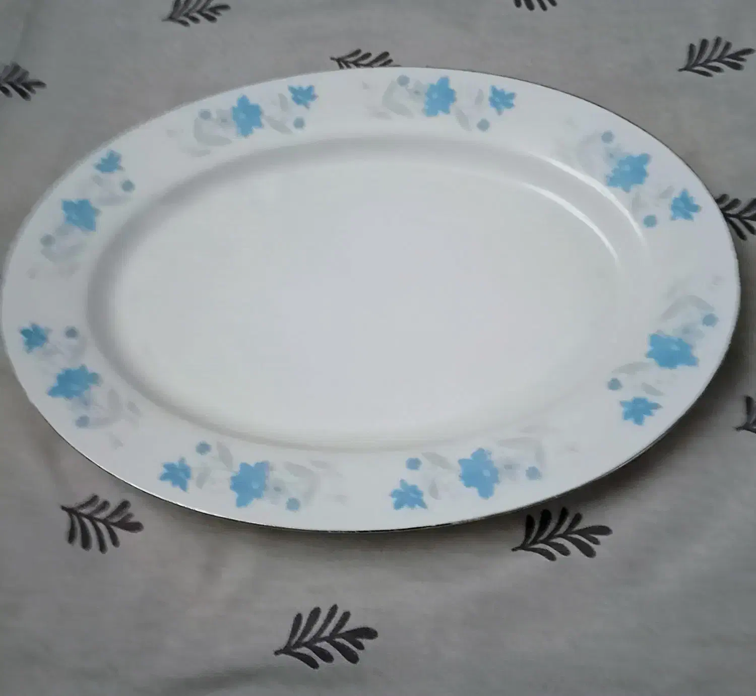 تعداد یک دیس و دو خورشت خوری و چهار میوه خوری|ظروف سرو و پذیرایی|سبزوار, جوادیه شرقی|دیوار