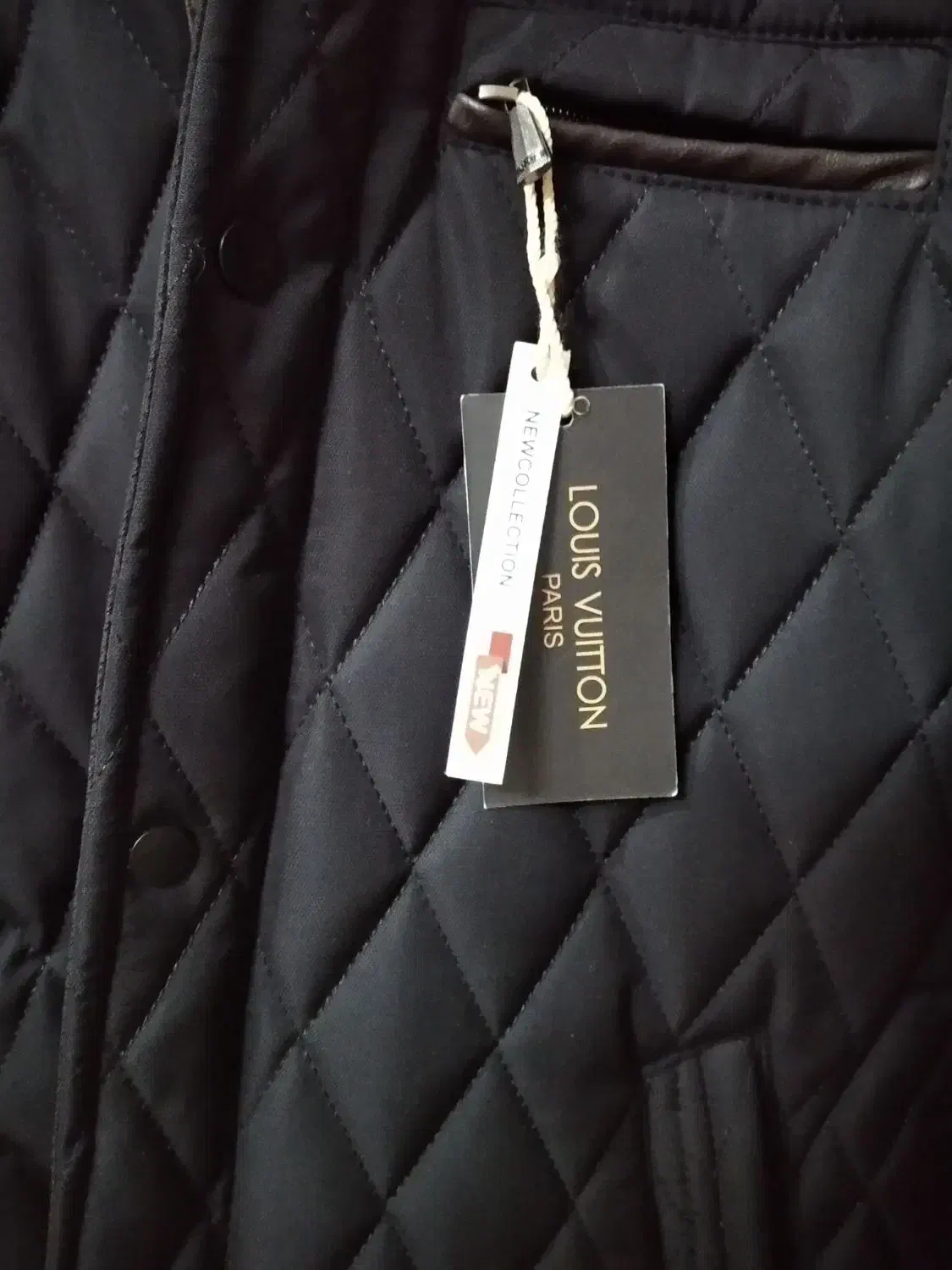 کاپشن لویی ویتون|لباس|اصفهان, قهجاورستان|دیوار