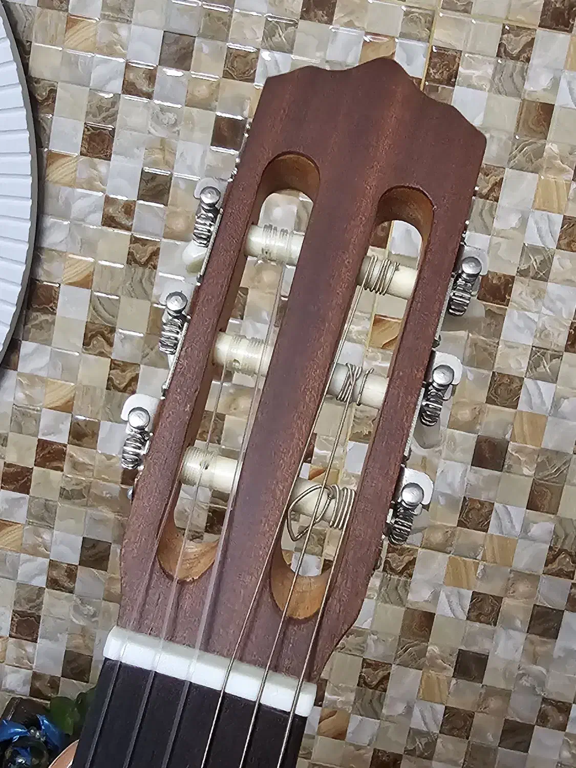 گیتار کلاسیک پارسی مدل C7|گیتار، بیس، امپلیفایر|اندیشه, اندیشه فاز ۴|دیوار