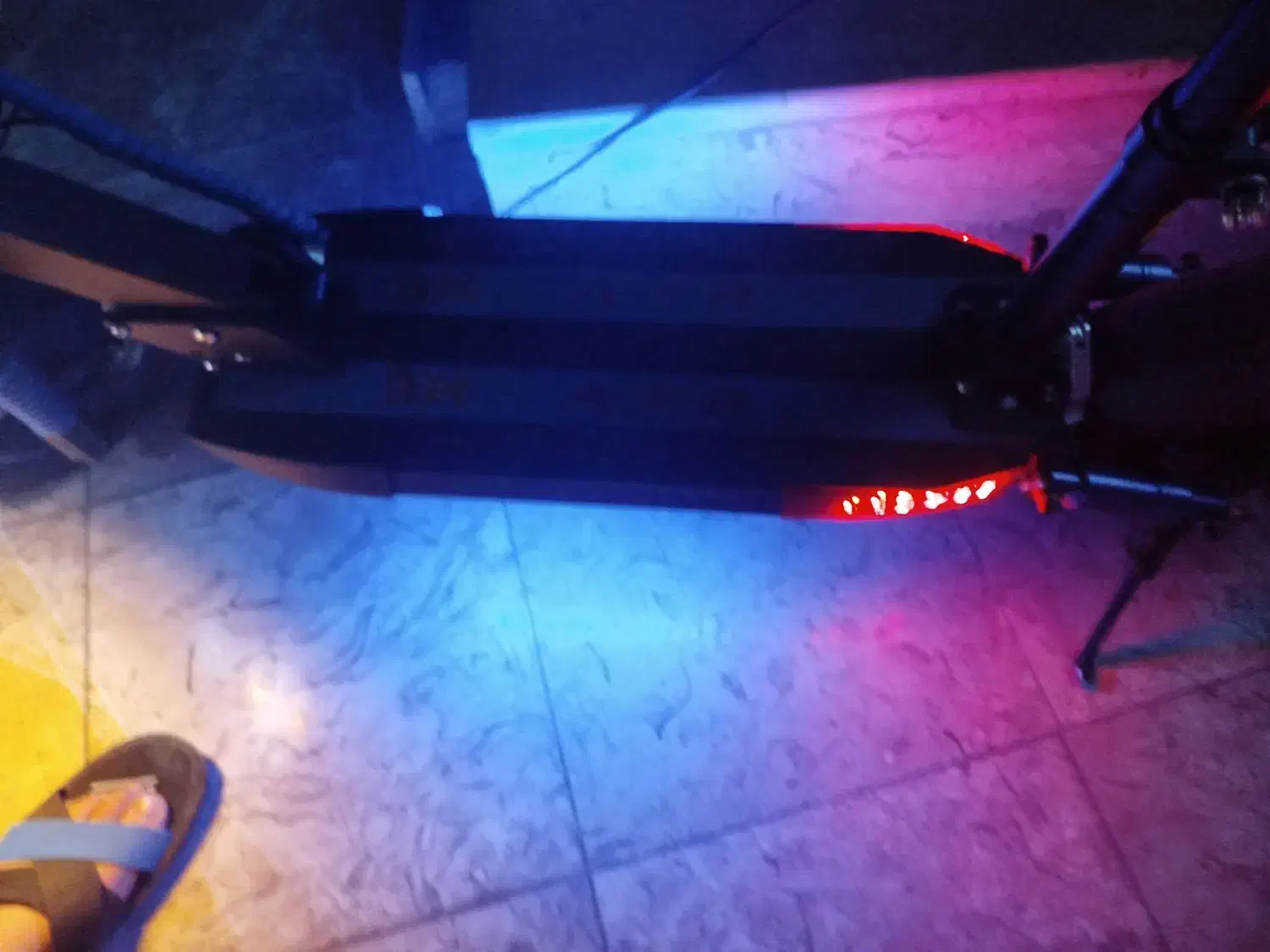 اسکوتر برقی همراه با شارژر|دوچرخه، اسکیت، اسکوتر|مبارکه, |دیوار