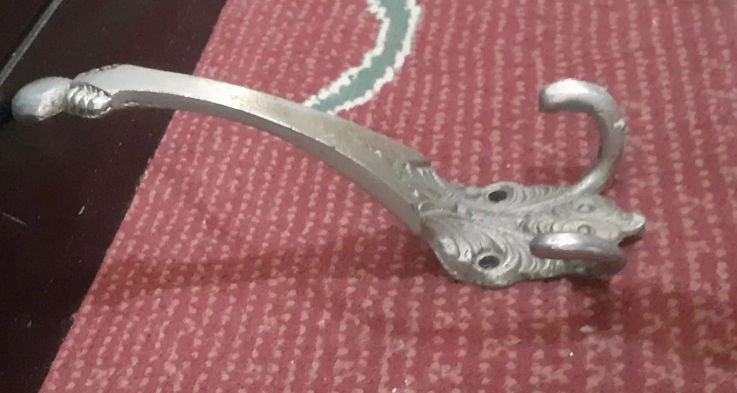 جا لباسی برنجی|کلکسیون اشیاء عتیقه|مشهد, کارمندان دوم|دیوار