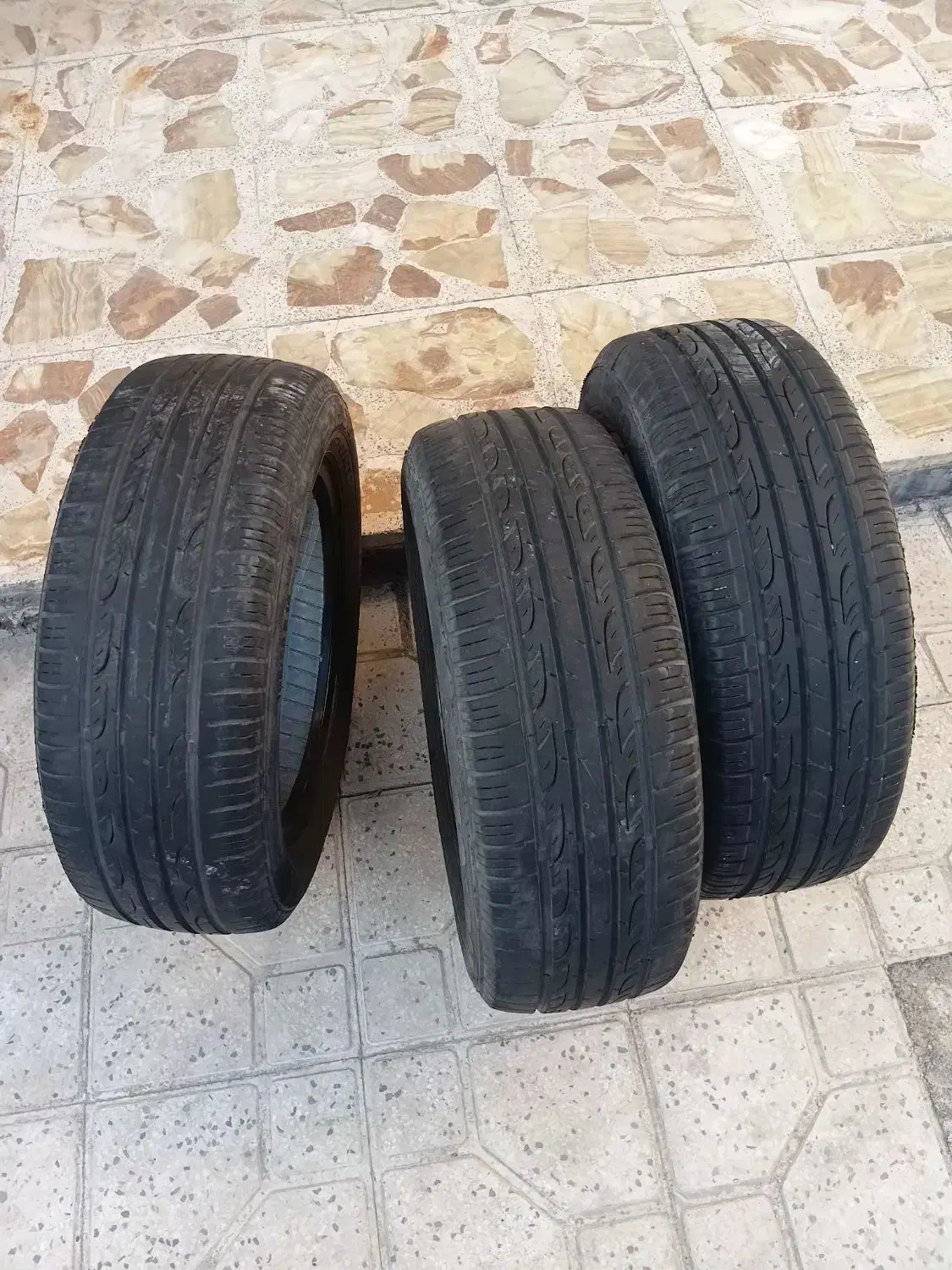 لاستیک|قطعات یدکی و لوازم جانبی|شیراز, انجیر|دیوار