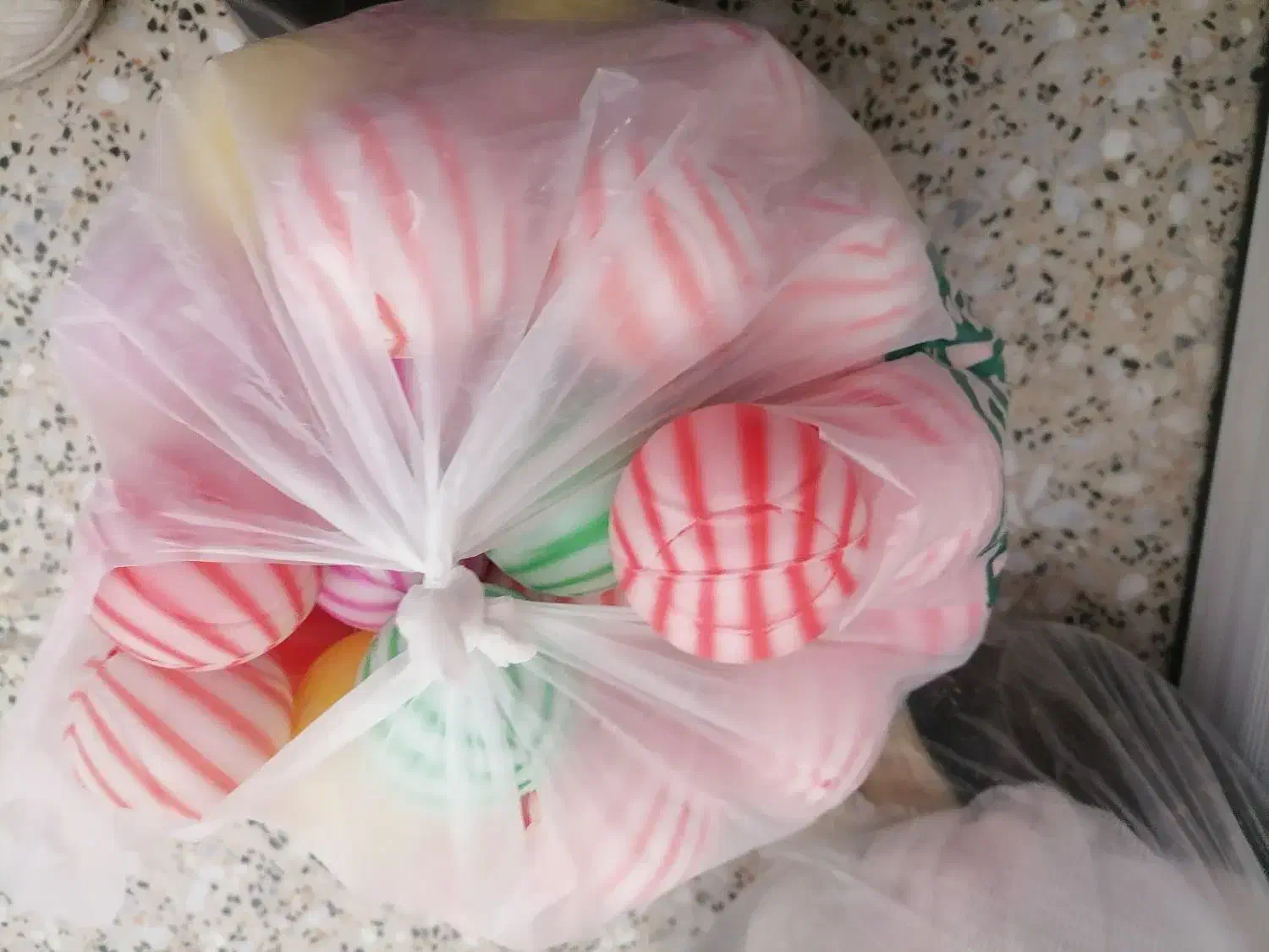 یک بسته توپ پلاستیکی|اسباببازی|اردکان, |دیوار