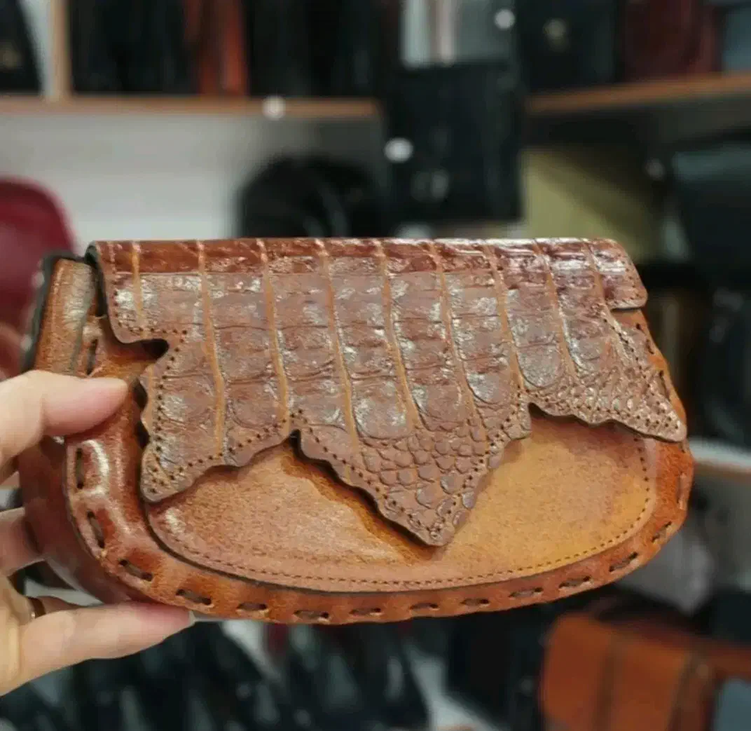 حراج چرم طبیعی تبریز|کیف، کفش، کمربند|خرمآباد, |دیوار