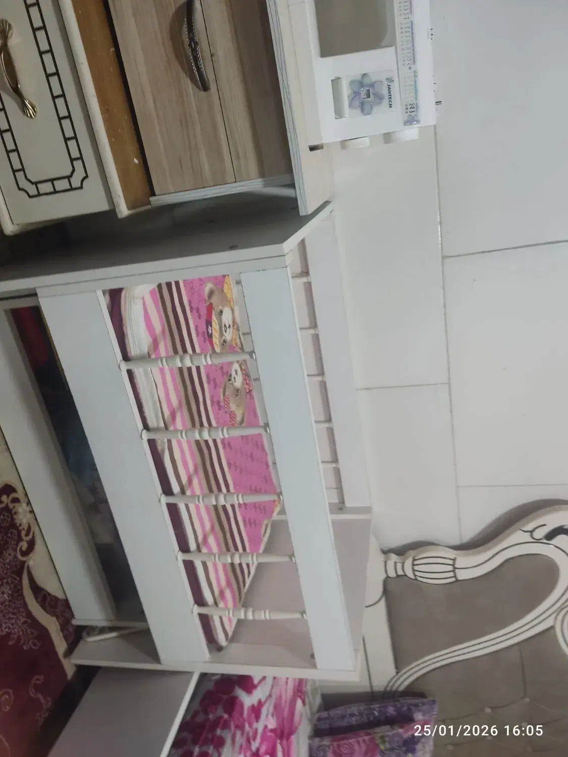 تخت گهواره کودک|تخت و صندلی بچه|یزد, |دیوار