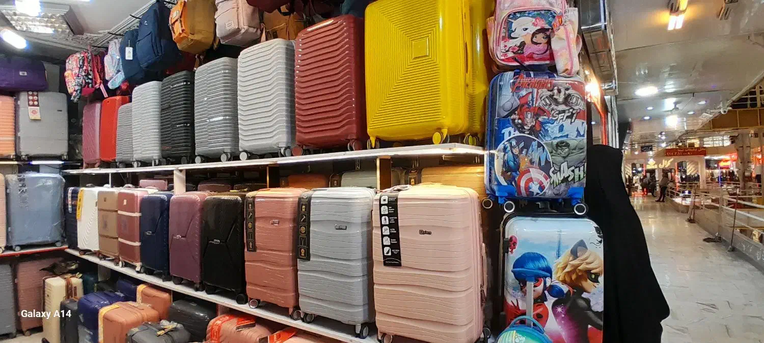 چمدان فایبرنشکن خارجی|کیف، کفش، کمربند|قم, باجک یک|دیوار