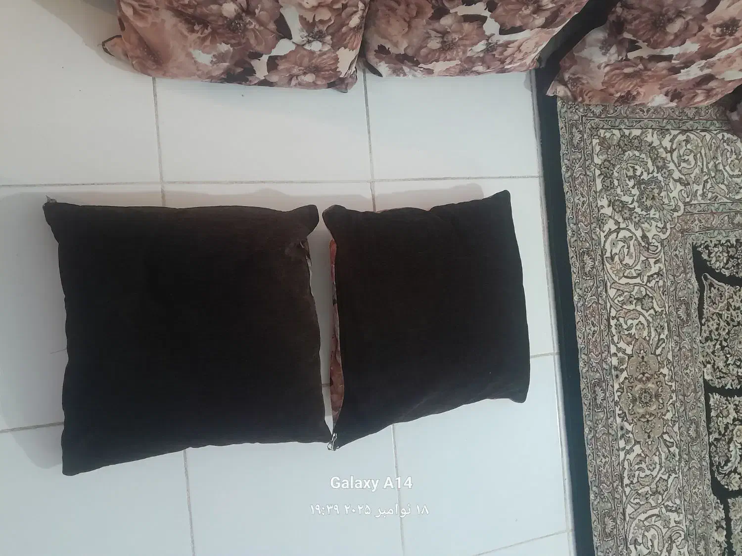 کوسن|رختخواب، بالش، پتو|کنگاور, |دیوار