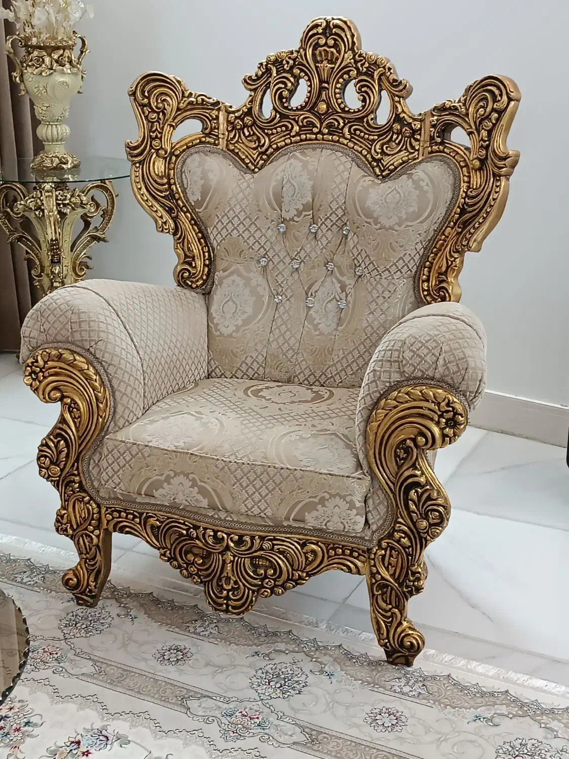 مبل سلطنتی 9نفره شاهنشین درحدنونو|مبلمان خانگی و میز عسلی|ملایر, |دیوار