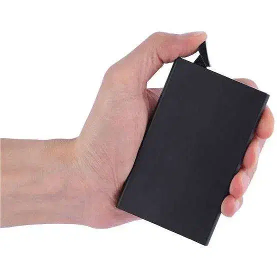 مدارک گم شده|اشیا|فومن, |دیوار