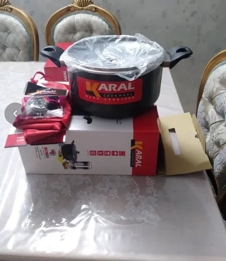 قابلمه کارال|ظروف پخت‌وپز|قم, زنبیل آباد|دیوار