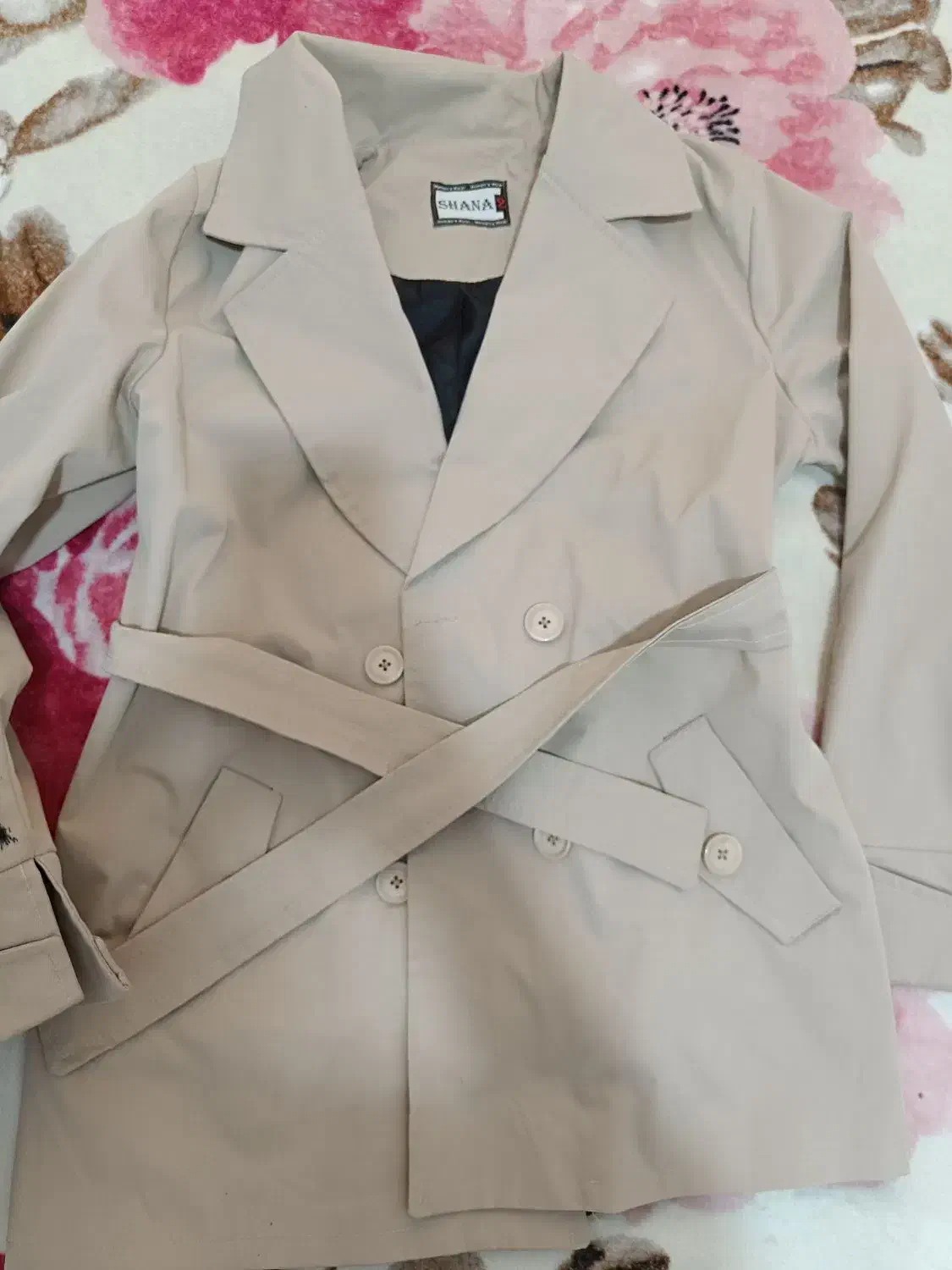 کت نو|لباس|دهگلان, |دیوار