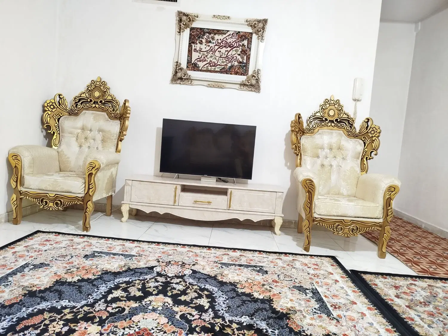 مبل سلطنتی 7 نفره|مبلمان خانگی و میز عسلی|تهران, شهرک نظامی|دیوار