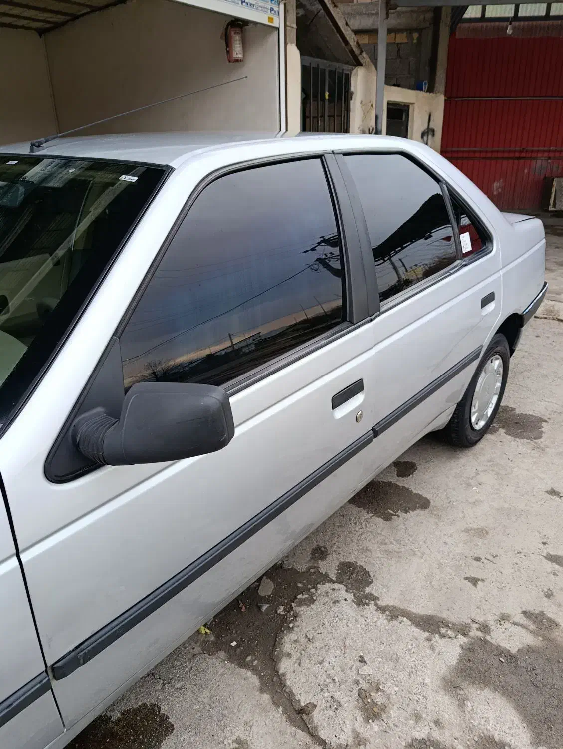 پژو ۴۰۵ نقره ای مدل ۸۸|خودرو سواری و وانت|تنکابن, |دیوار