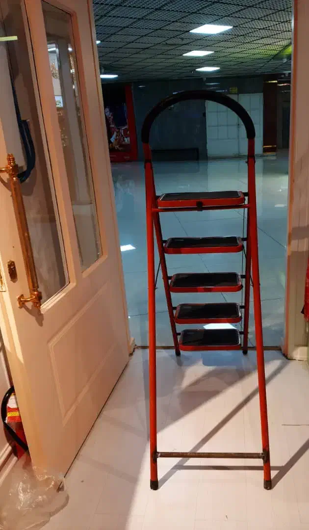 نردبان ۵ پله|ابزارآلات|تهران, ونک|دیوار