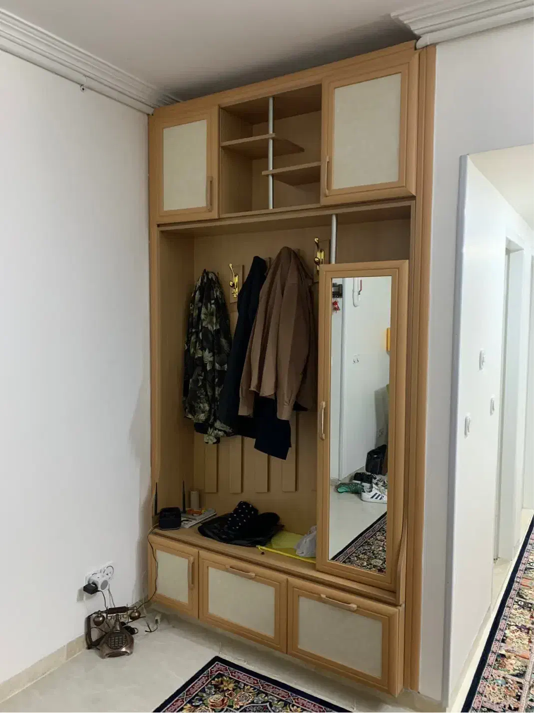 کمد و جا کفشی|جاکفشی، کمد، دراور|یزد, |دیوار