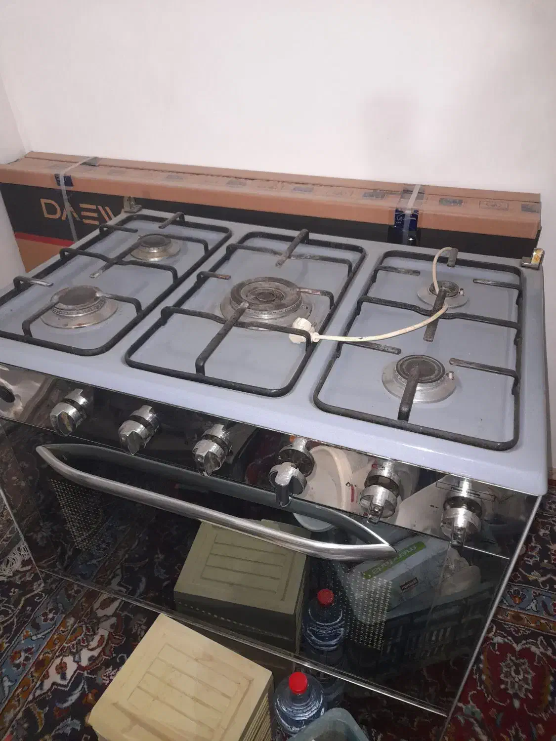 گاز پنج شعله و میز نهار خوری|اجاق گاز و لوازم برقی پخت‌وپز|شیروان (خراسان), |دیوار