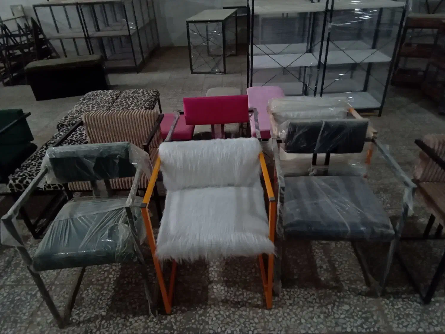 صندلی فانتزی سفید|صندلی و نیمکت|اصفهان, قهجاورستان|دیوار