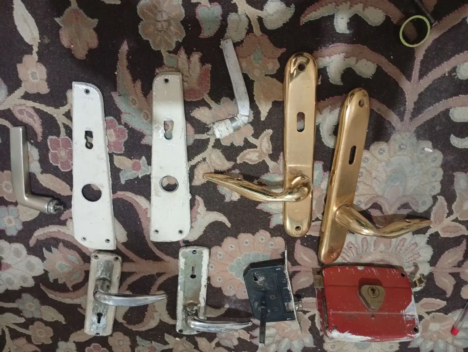 دستگیره درب اتاق چوبی دستگیره قفل درب کوچه|مصالح و تجهیزات ساختمان|تهران, مهرآباد جنوبی|دیوار