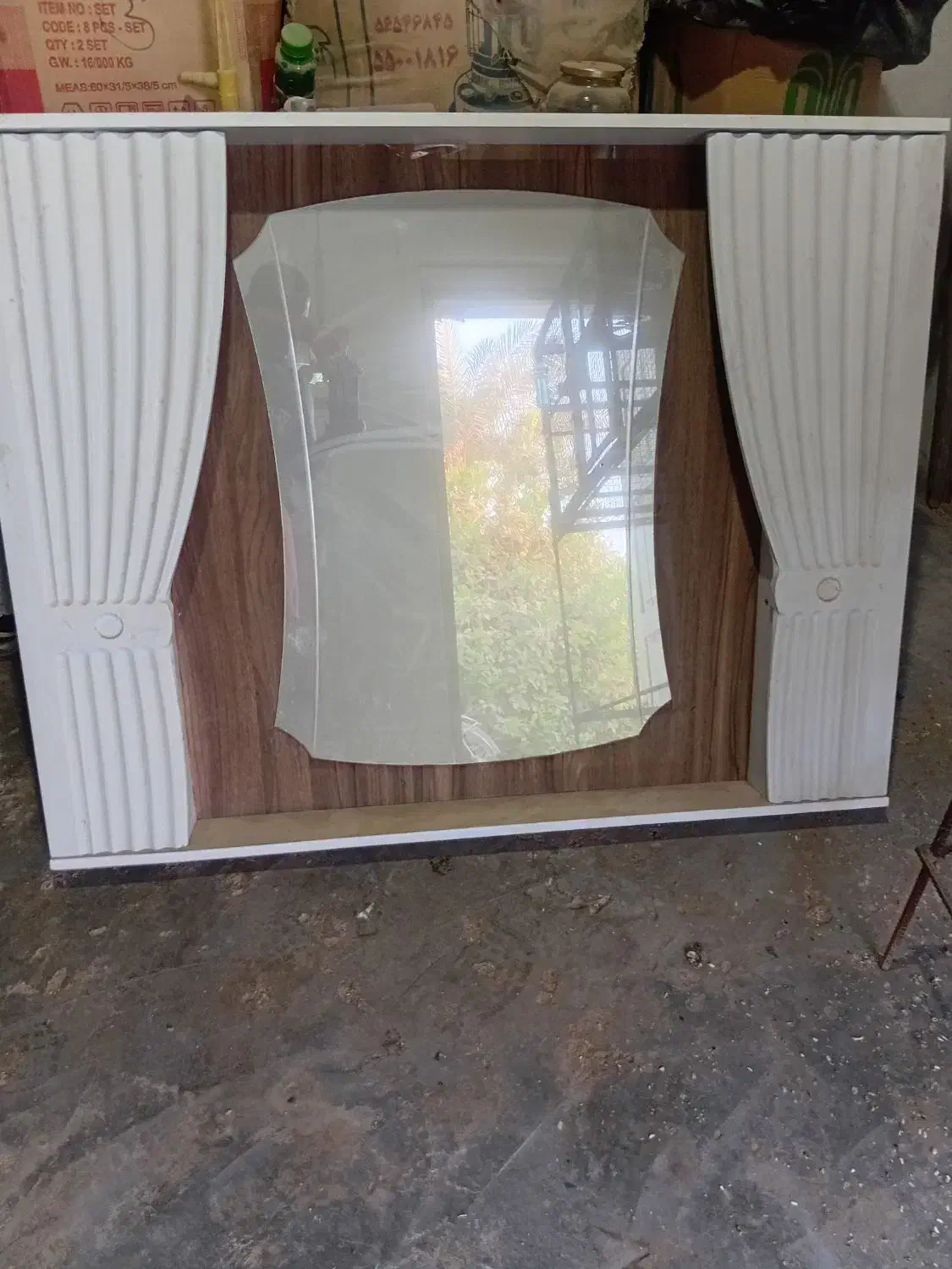 آینه تکی بزرگ محکم برای میزآرایشی خوبه|آینه|بندر گناوه, |دیوار