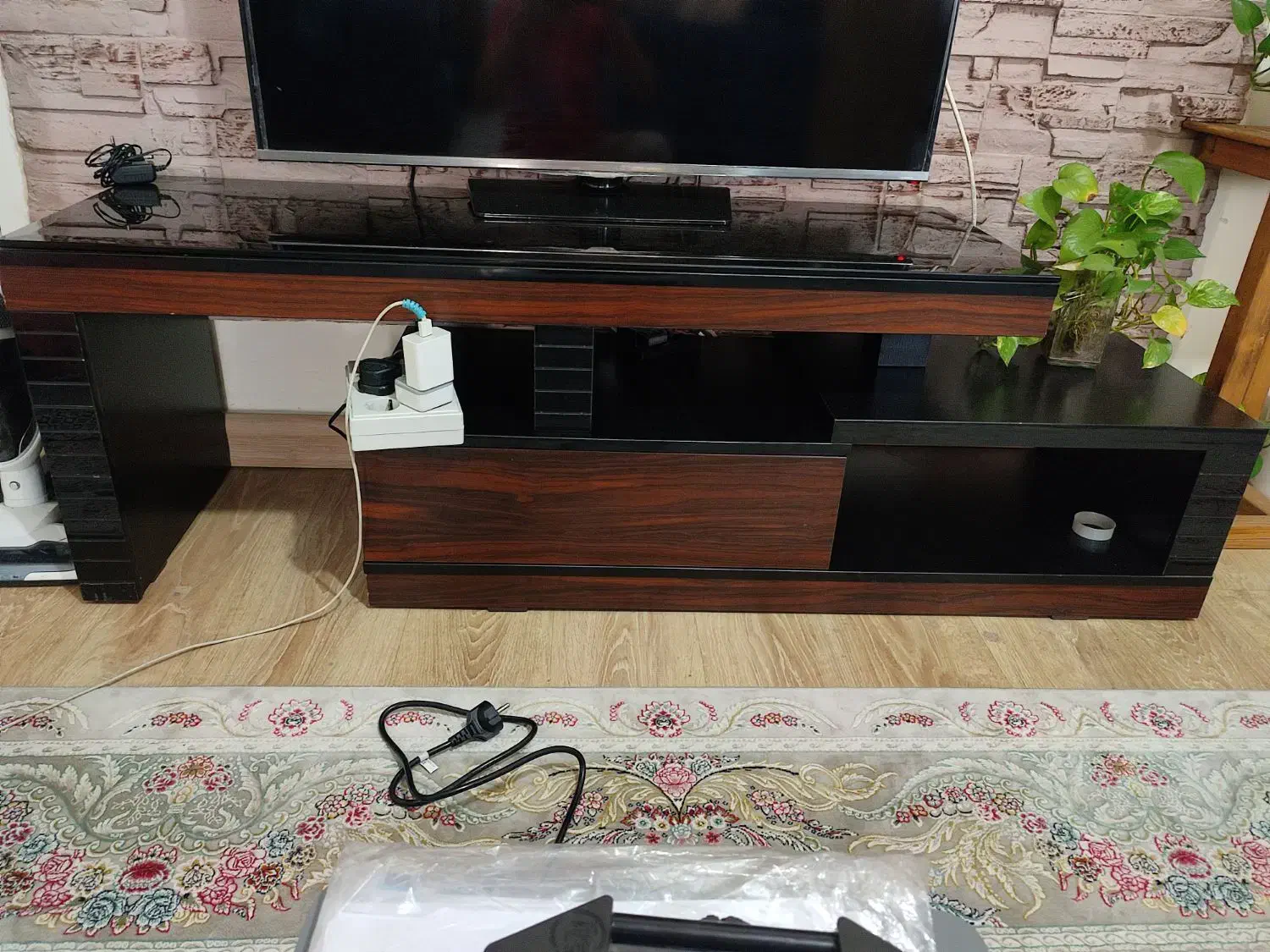 میزتلوزیون|میز تلویزیون|تهران, صادقیه|دیوار