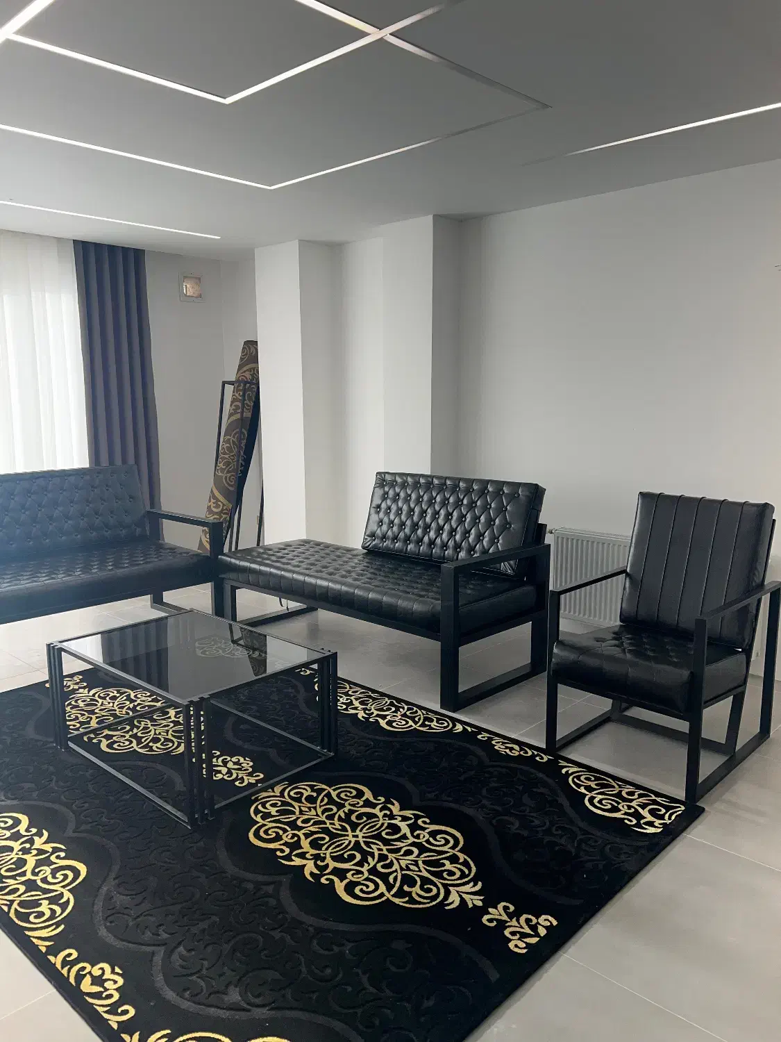 فروش مبل چرم چستر|مبلمان خانگی و میز عسلی|شیراز, دکتر حسابی|دیوار