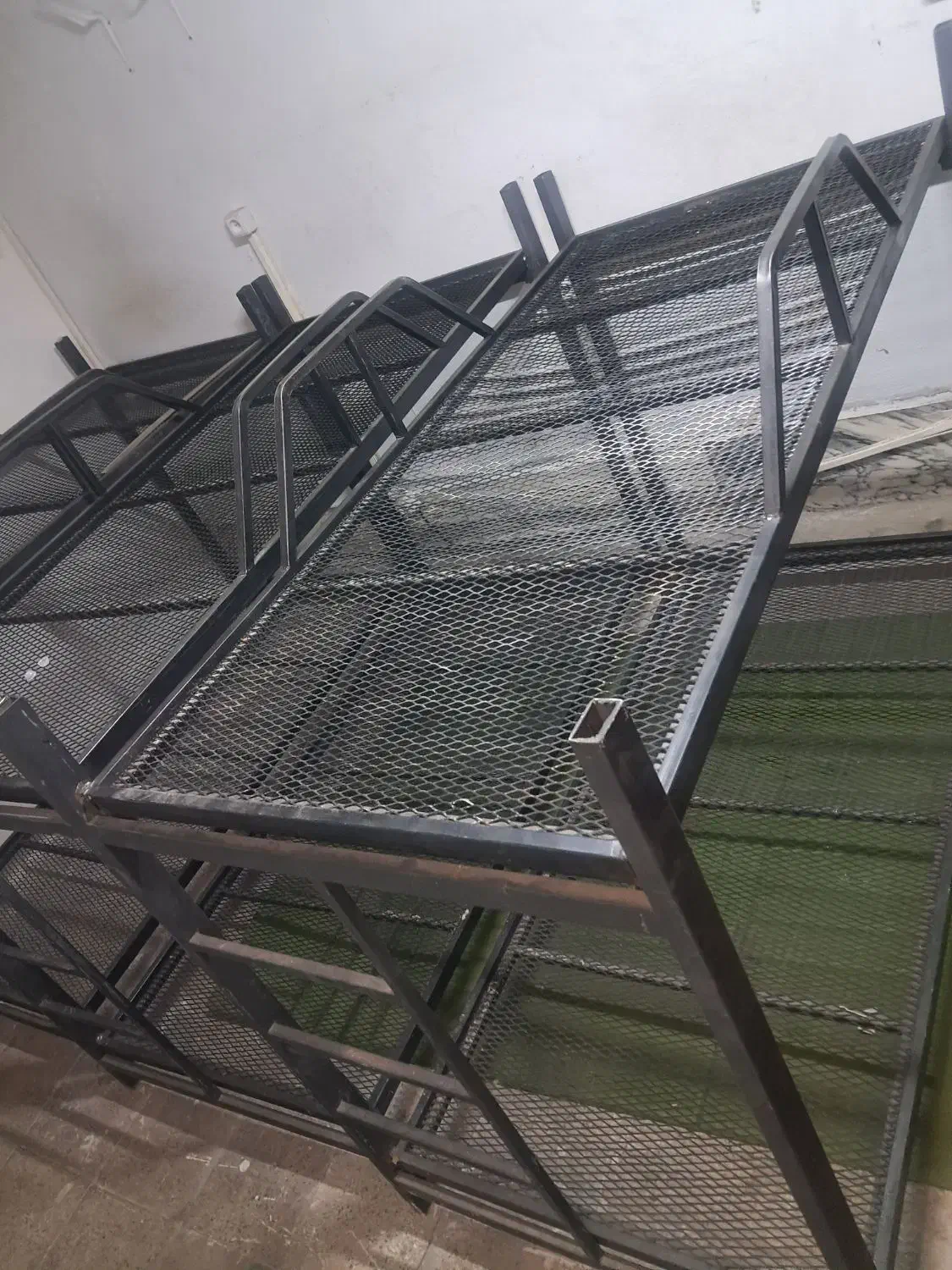 تخت سربازی|تخت و سرویس خواب|تهران, صادقیه|دیوار