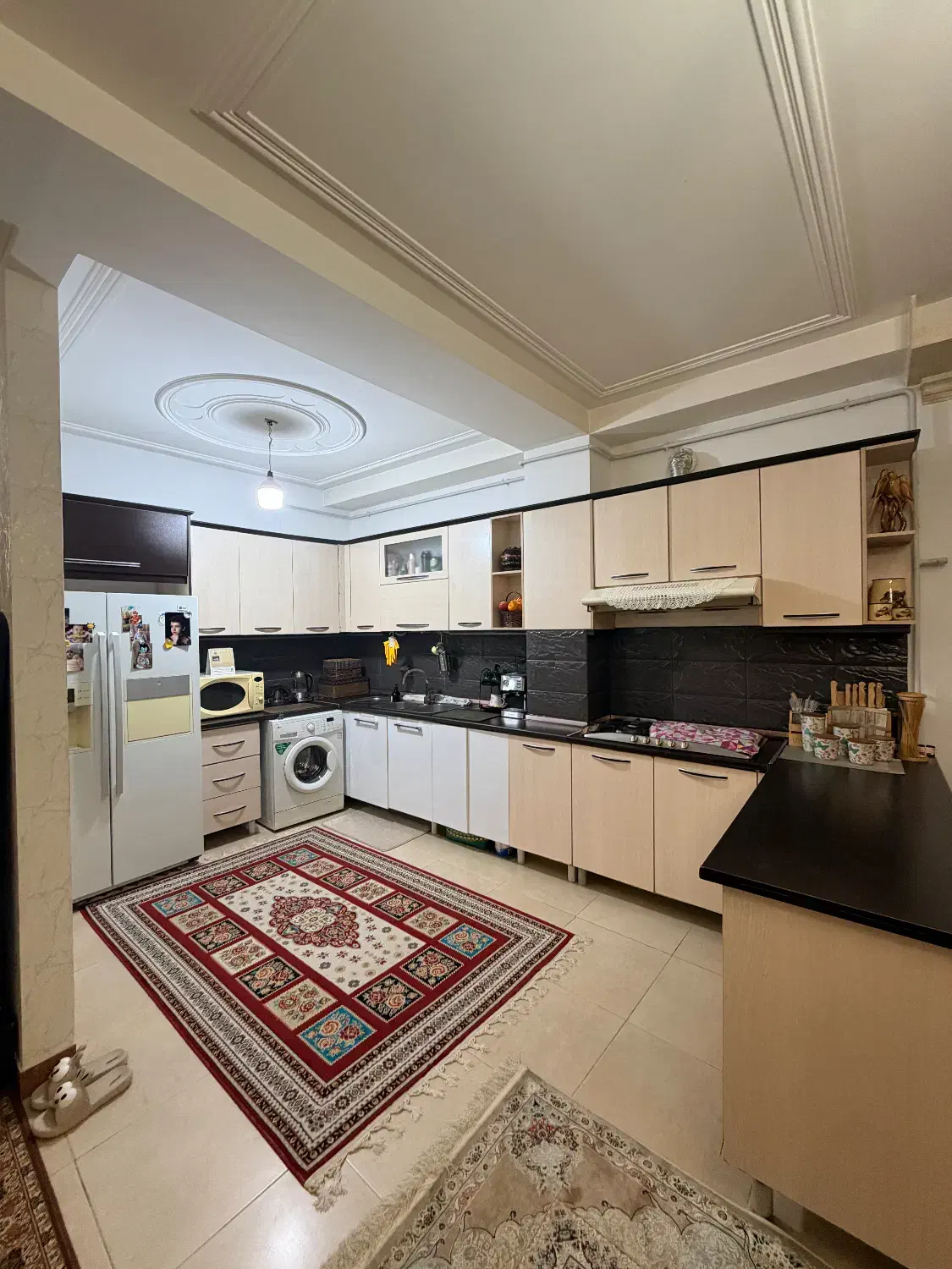 بر خ سعدی/۱۰۰متر/تک‌ واحد|فروش آپارتمان|لاهیجان, کوه بیجار|دیوار