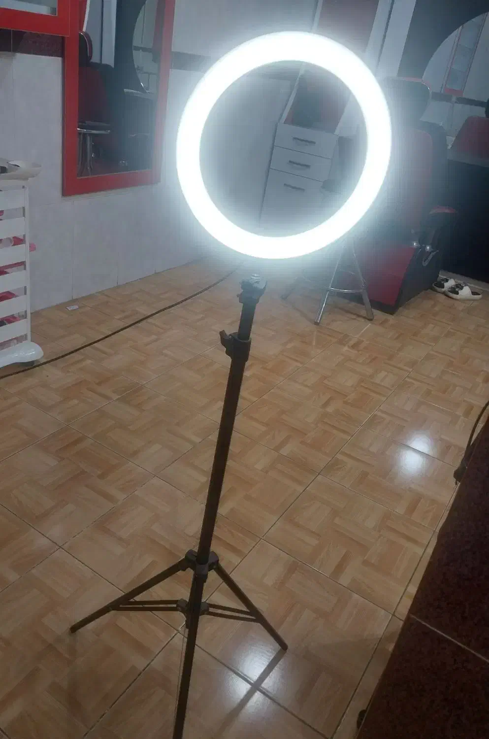 رینگ لایت|دوربین عکاسی و فیلم‌برداری|خوی, |دیوار