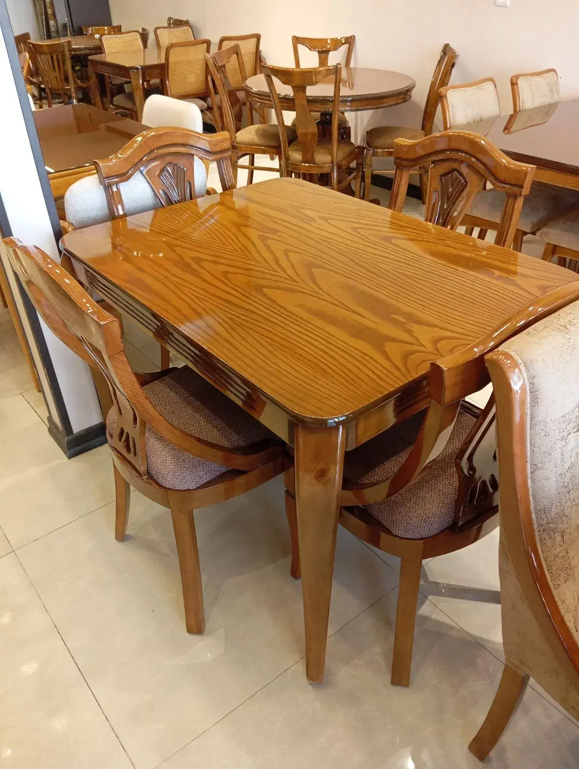 میز غذاخوری|میز و صندلی غذاخوری|مشهد, کلاهدوز|دیوار