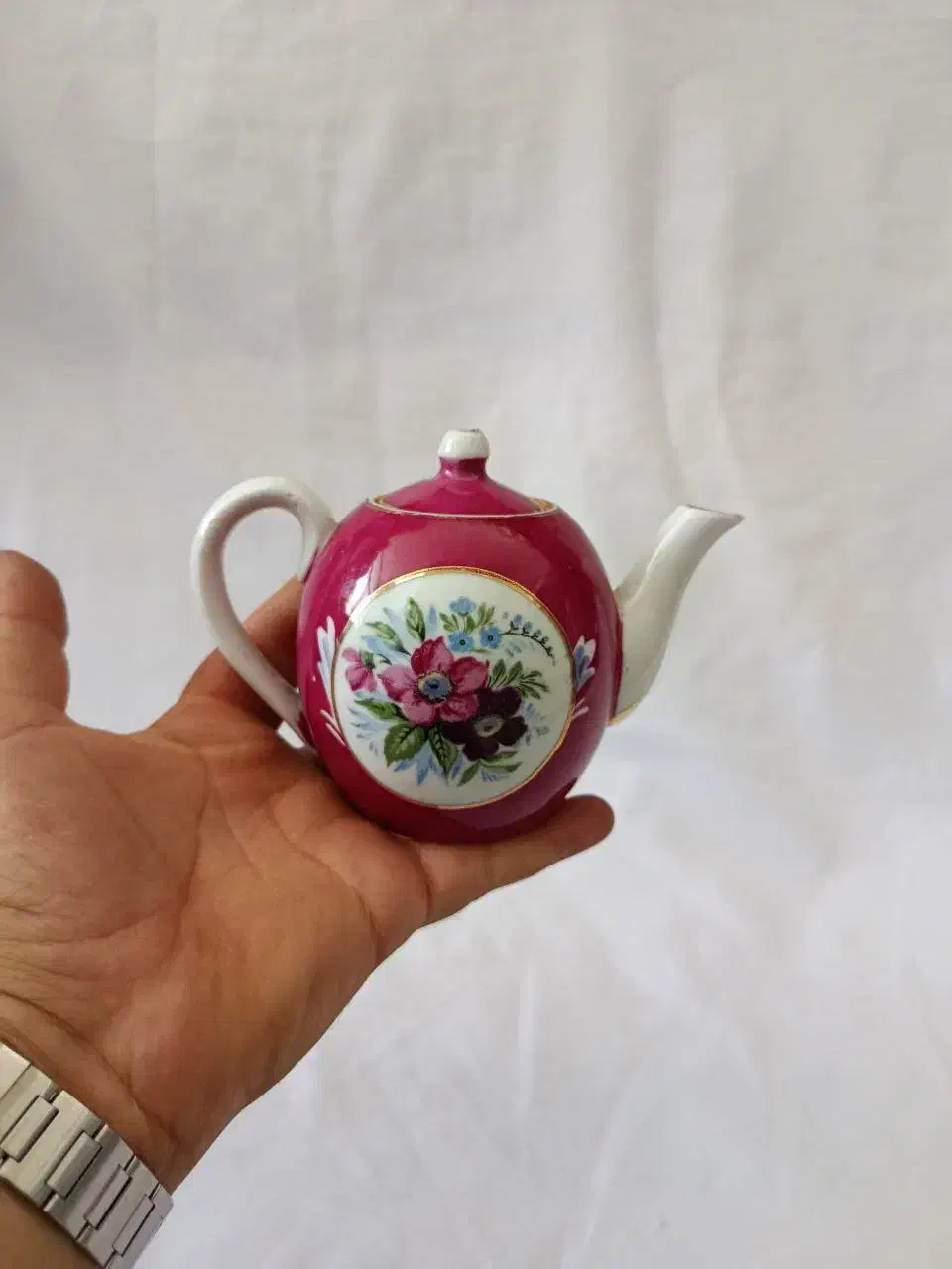 فنجان تنگ گلدان کریستال|کلکسیون اشیاء عتیقه|قم, حاج خلیل|دیوار