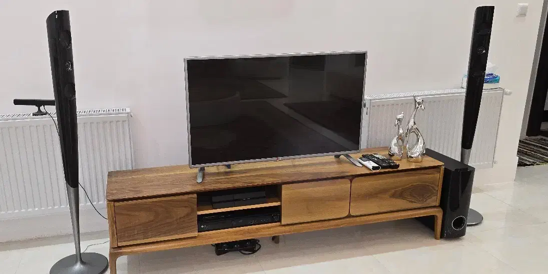 تلوزیون و سینما خانواده|تلویزیون و پروژکتور|قم, انسجام|دیوار