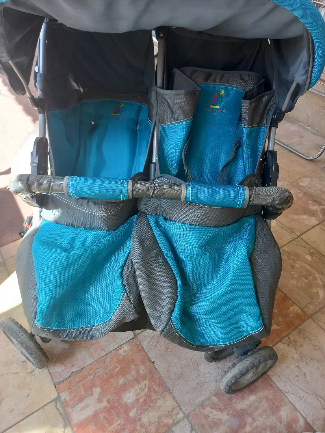 کالسکه دوقلو کار کرده ۳،۵۰۰|کالسکه و لوازم جانبی|کرج, محمد آباد|دیوار