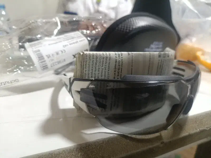 عینک یووکس ایمنی آلمانی نو نو|زیورآلات و اکسسوری|عسلویه, |دیوار