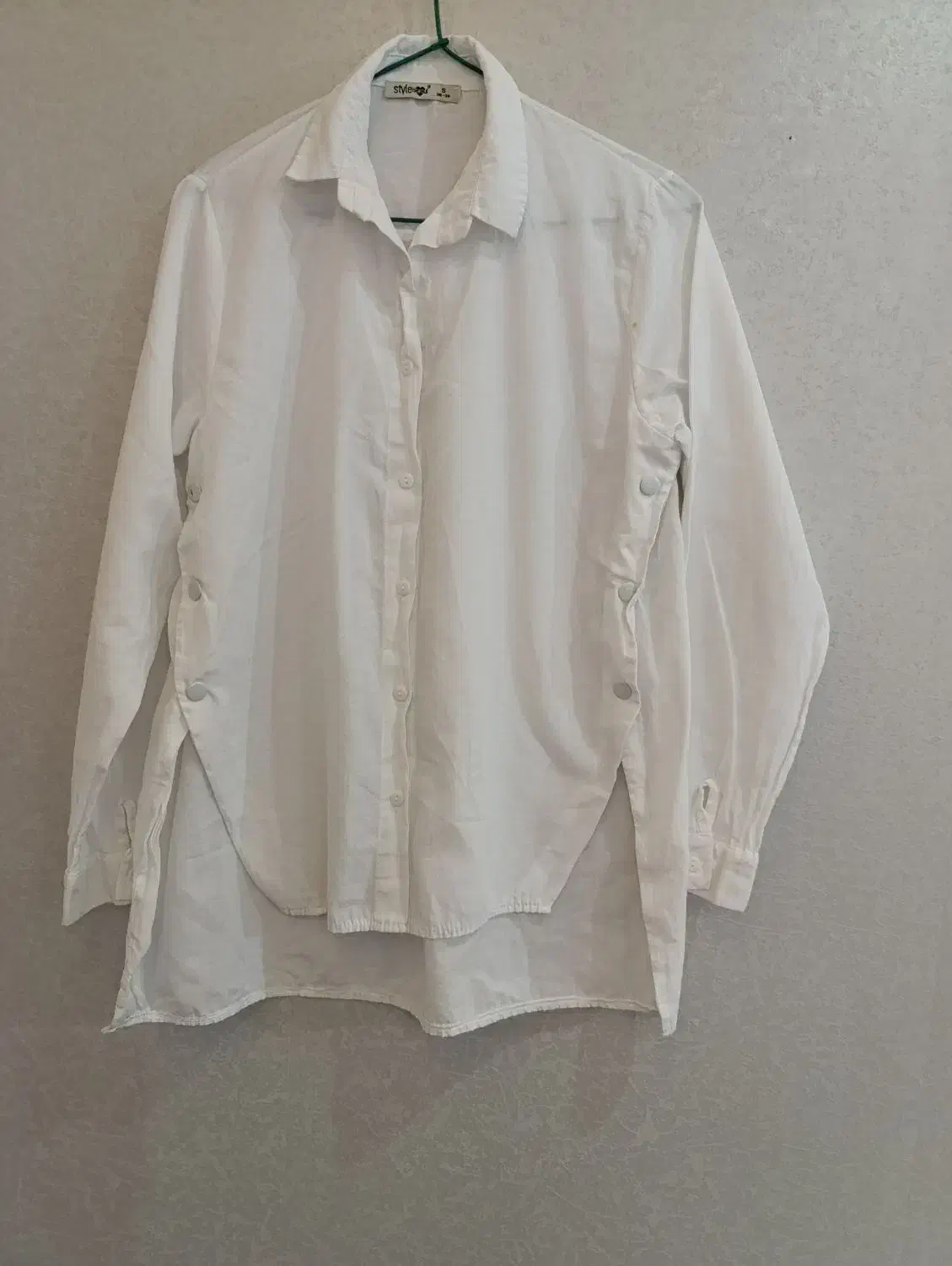 شومیز سفید|لباس|صومعهسرا, |دیوار