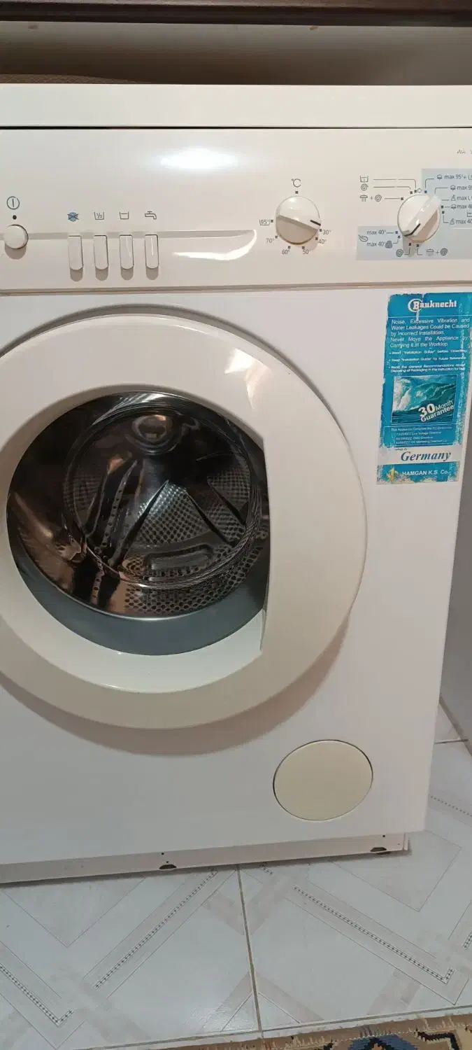 ماشین لباس شویی باگنش به قیمت چهار میلیون و نهصد|ماشین لباسشویی و خشککن لباس|شازند, |دیوار