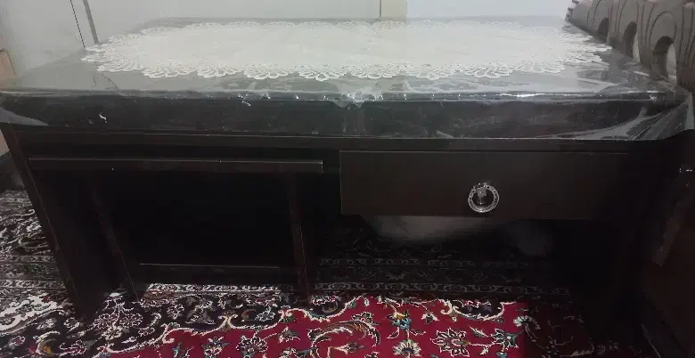 میز عسلی قهوه ای تیره|مبلمان خانگی و میز عسلی|دامغان, |دیوار