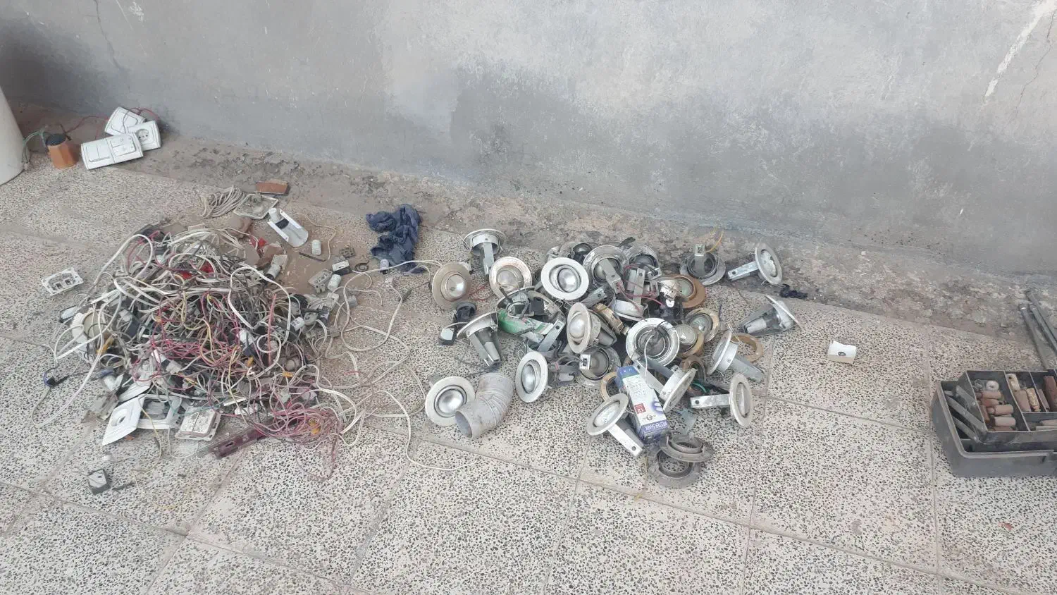 لامپ سیم|لامپ و چراغ|تایباد, |دیوار