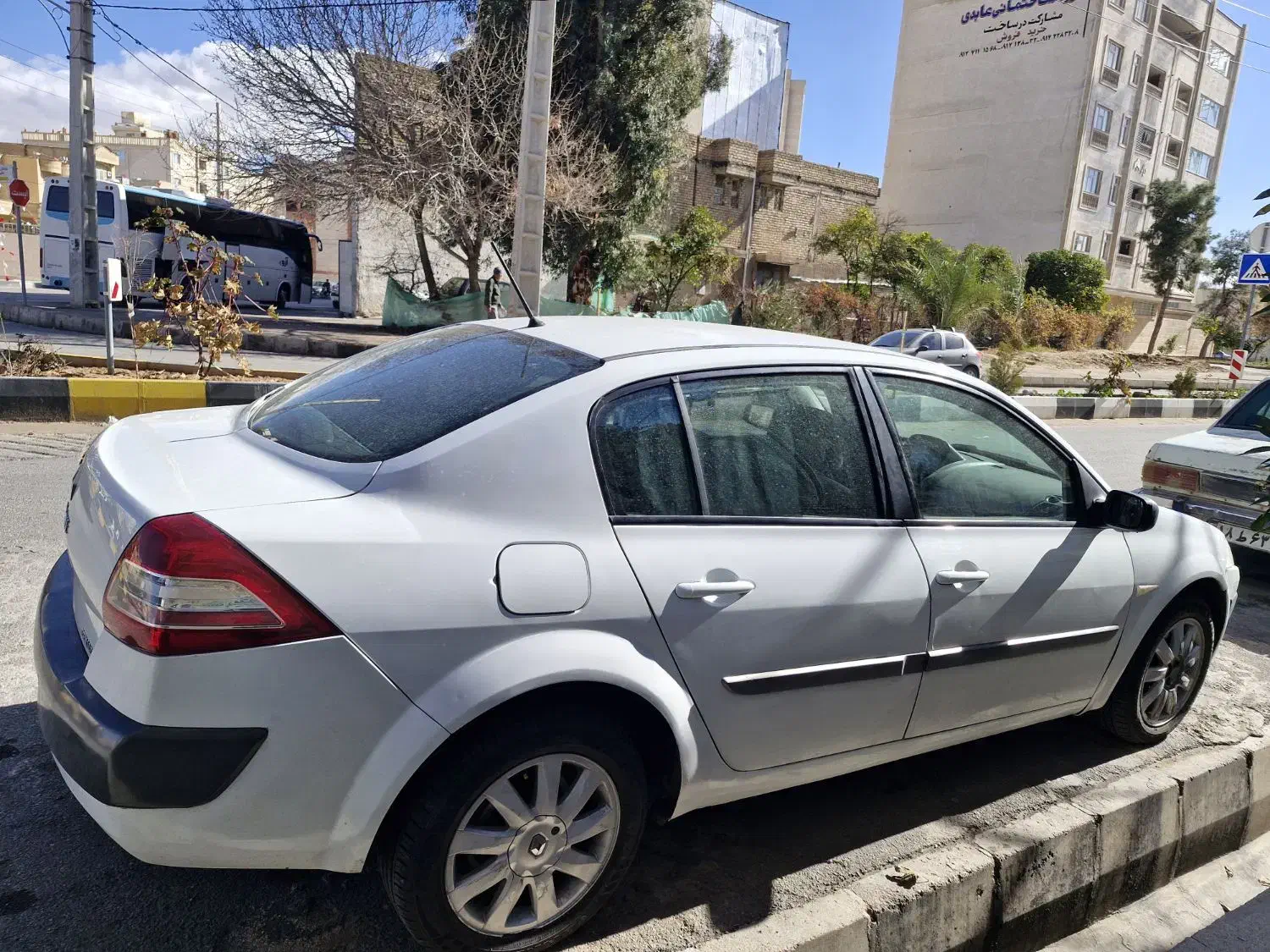 مگان ۸۹|خودرو سواری و وانت|شیراز, کاراندیش|دیوار