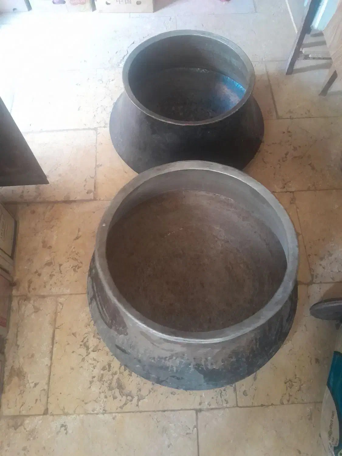 دیگ مسی چکشی  وزن ۲۴/۴۰۰ کیلویی ۱۷۰۰|کلکسیون اشیاء عتیقه|دلیجان, |دیوار