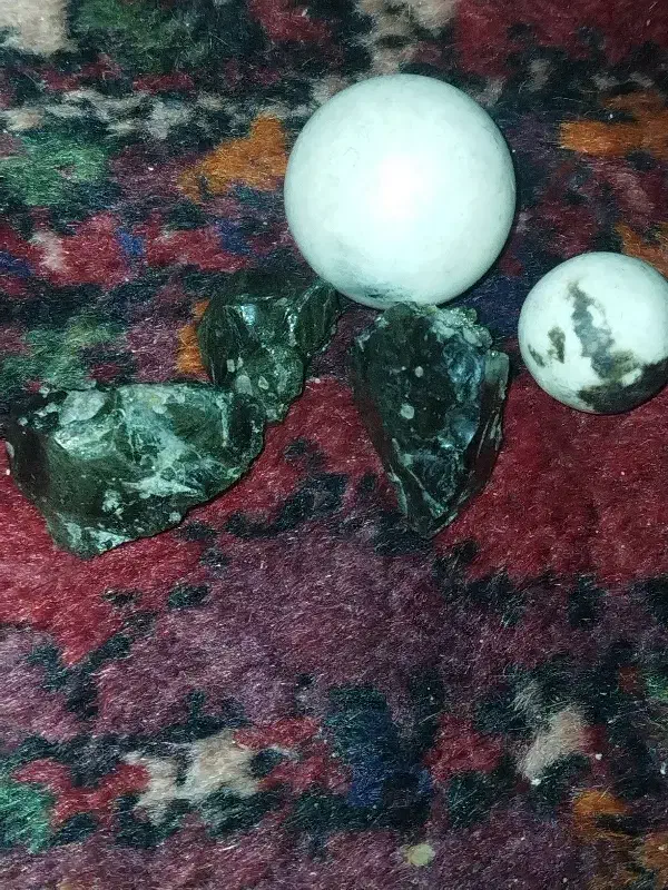 سنگ کریستالی|جواهرات|قوچان, |دیوار