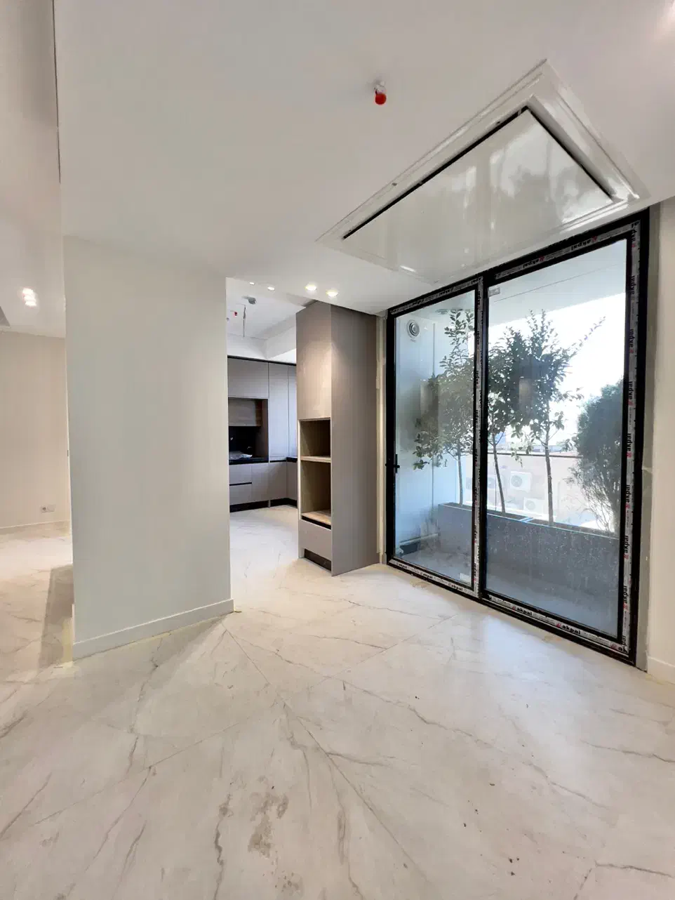 ۹۵ متر با ۱۵ متر پاسیو فول  بدون مشابه تاپ لوکیشن