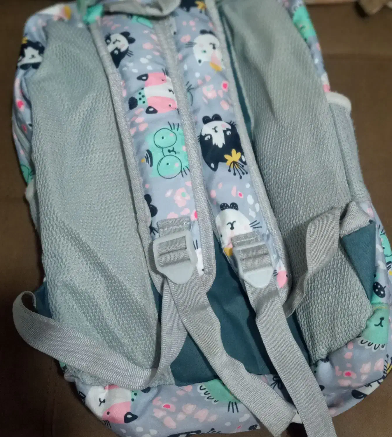 کیف مدرسه|کیف، کفش، کمربند|سبزوار, باهنر|دیوار