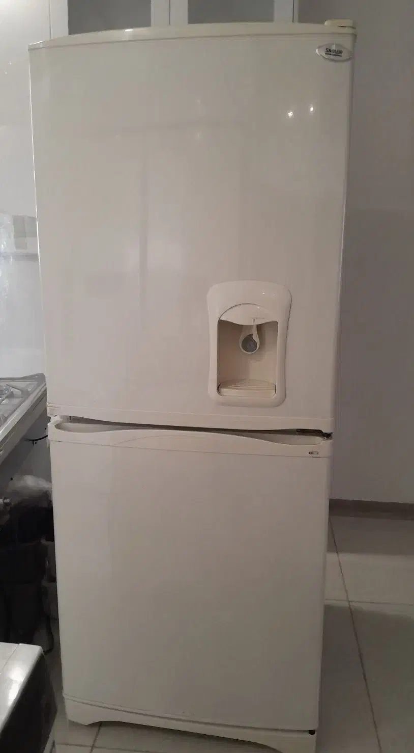 یخچال کارکرده اسنوا|یخچال و فریزر|تهران, هفده شهریور|دیوار